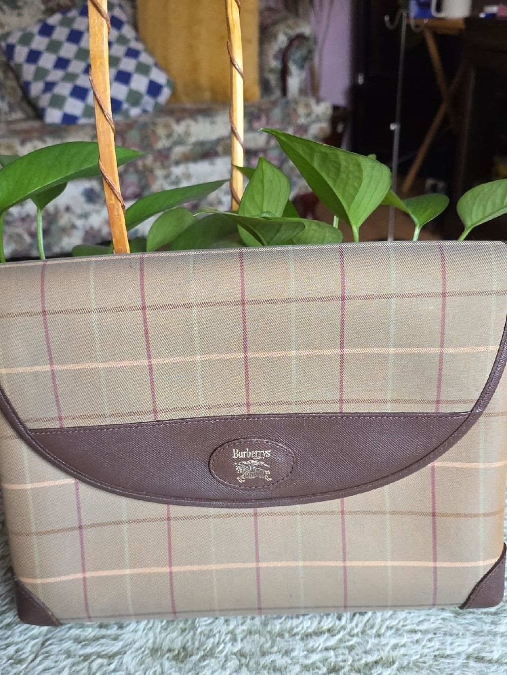 Burberrys Vintage Check Clutch Bag